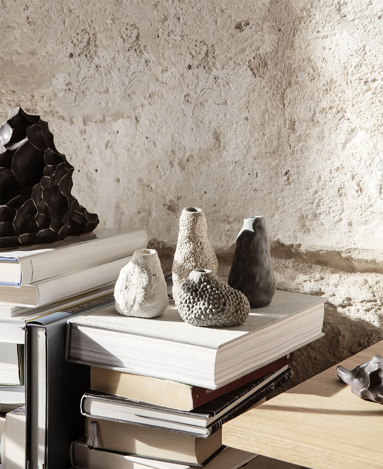 Vulca Mini Vase Off-white Stone Vulca Mini Vase Off-white Stone