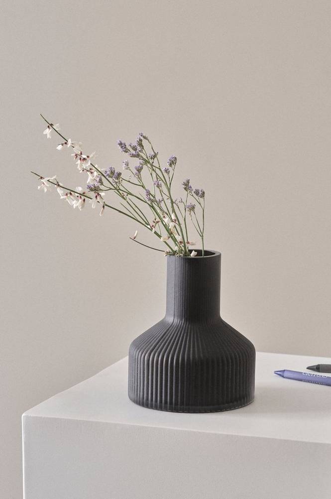 WERA glasvase - højde 14 cm Mørkegrå WERA glasvase - højde 14 cm Mørkegrå