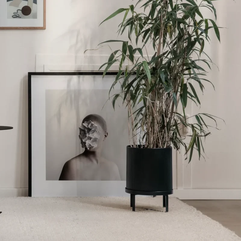 ferm LIVING Bau urtepotte stor Ø28 cm Sort ferm LIVING Bau urtepotte stor Ø28 cm Sort