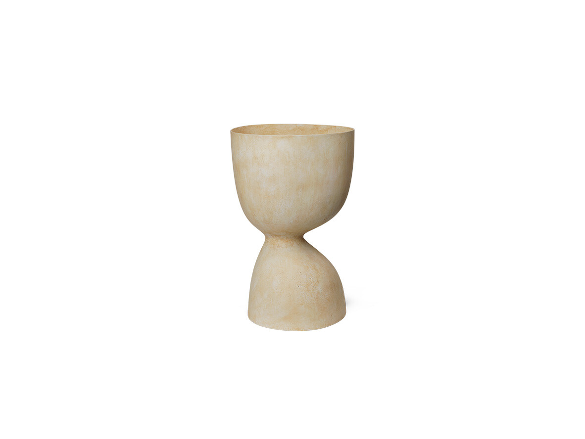 ferm LIVING - Evoke Pot H70 Warm Sand ferm LIVING - Evoke Pot H70 Warm Sand