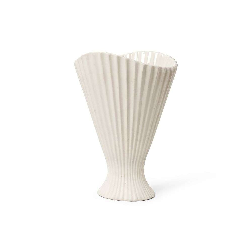 ferm LIVING - Fountain Vase Off-White ferm LIVING - Fountain Vase Off-White